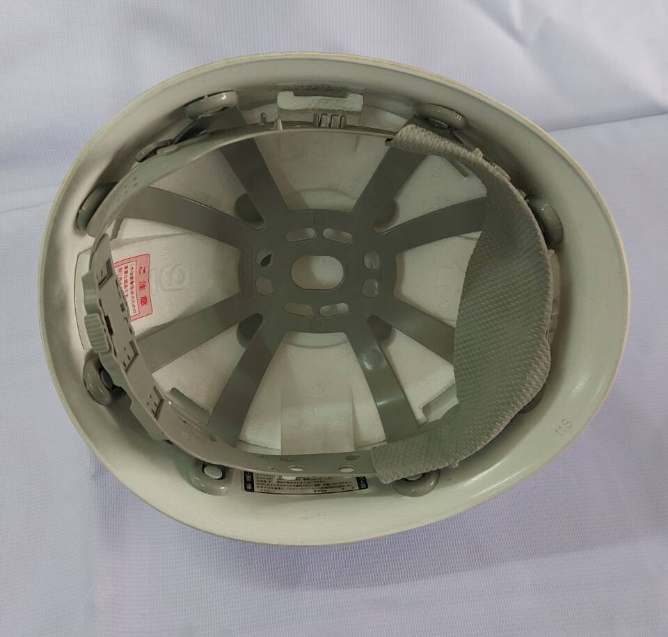 หมวกนิรภัย TANIZAWA รุ่น STP18W สีขาวมีเม็ดดุมเนื้อไฟเบอร์100% - Image 4